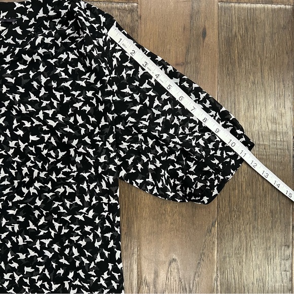 Mexx Sheer Short Sleeve Top with Bottom Tie Up - Picture 12 of 13